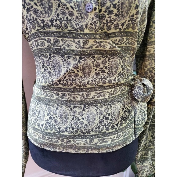 Liz Claiborne Women's Gray Polyester Collared Long Sleeve Button Down Shirt 6 - Picture 5 of 12